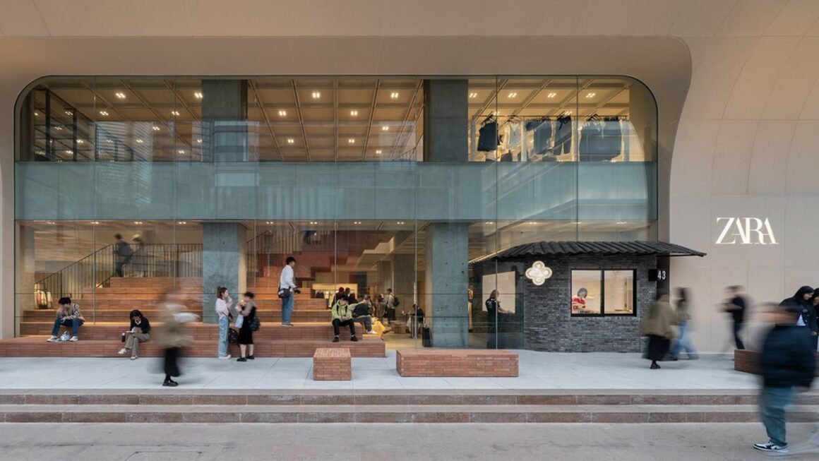 Zara Womenswear Chief Steps Down After 40 Years at Inditex